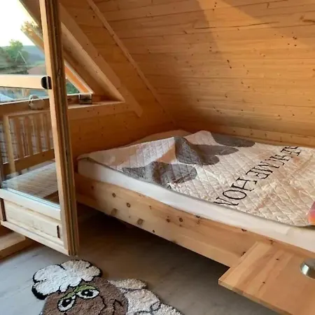 Ferienblockhaus 3 Hoelle